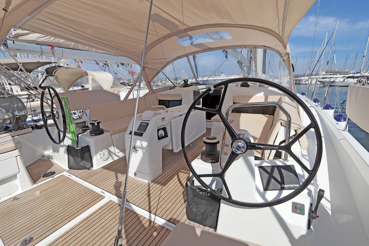 Photo #5 - Sun Odyssey 490 - 5 cab. (Avra) in Lavrion - 44419