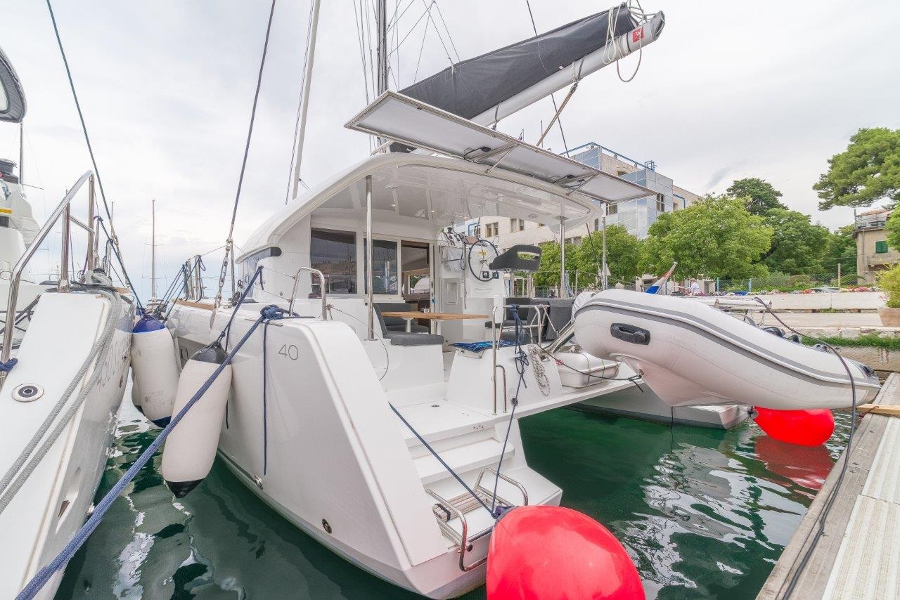 Photo #10 - Lagoon 40 - 4 cab. (Infinity) en Zadar - 44420