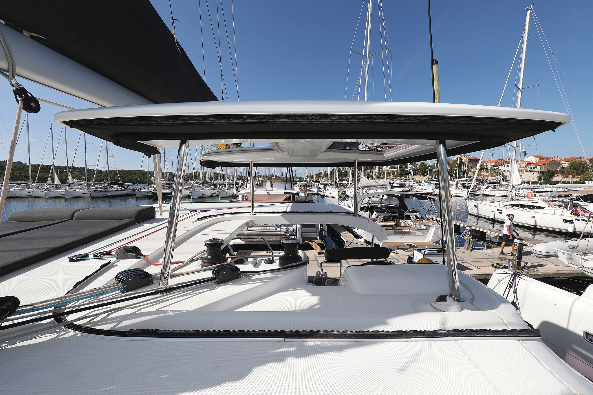 Photo #21 - Lagoon 42 - 4 + 2 cab. (Media Luna) in Sibenik - 44440