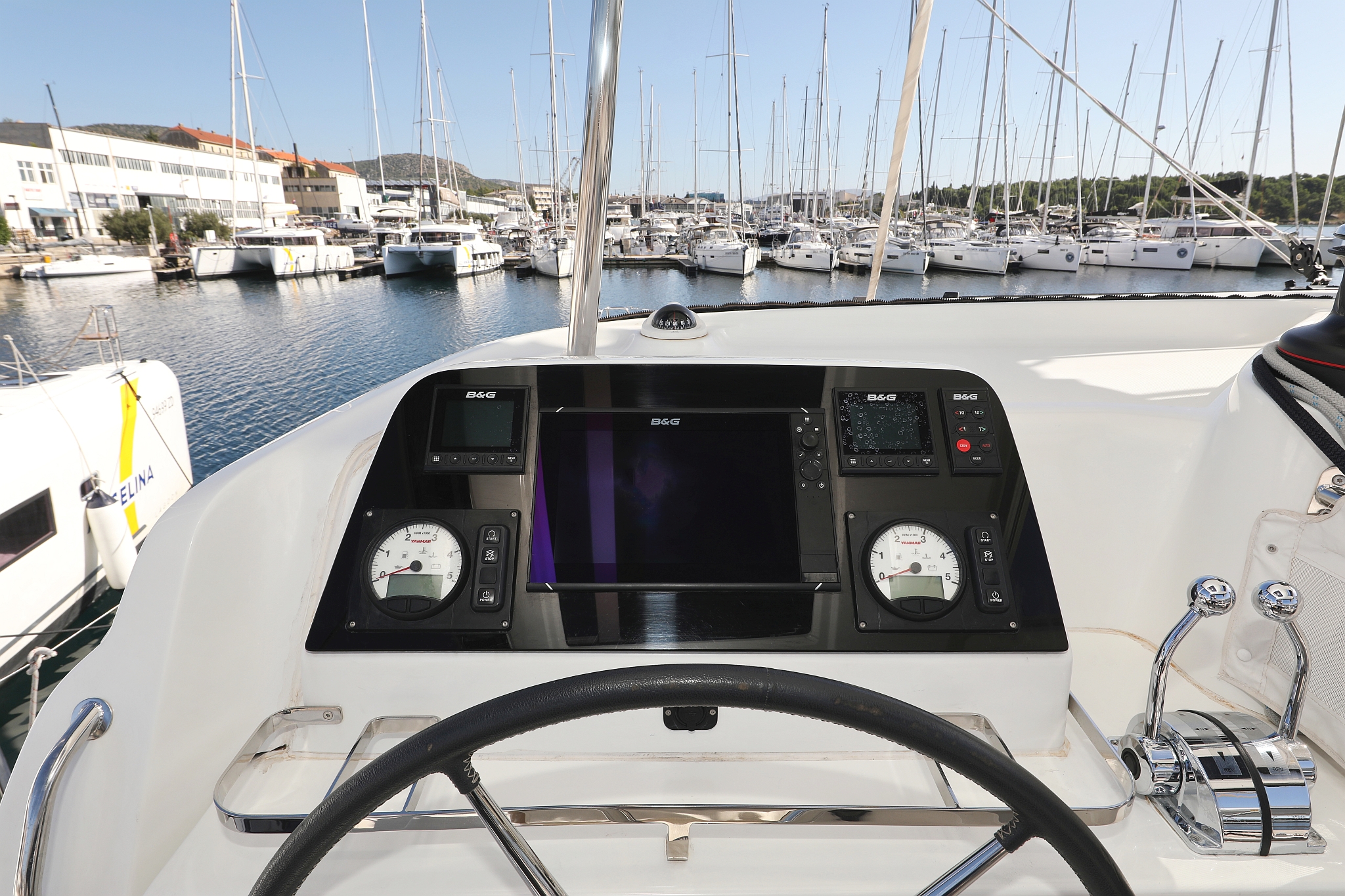 Photo #10 - Lagoon 42 - 4 + 2 cab. (Media Luna) in Sibenik - 44440