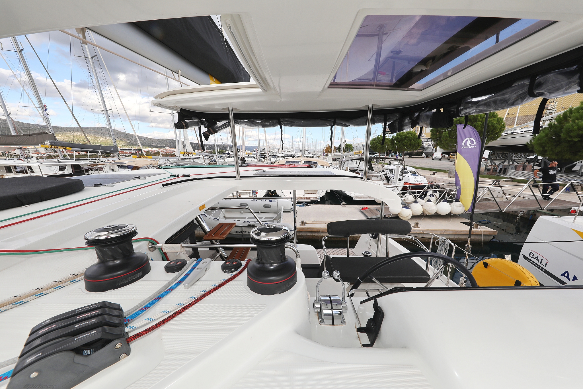 Photo #9 - Lagoon 42 - 4 + 2 cab. (Demi Doux) in Trogir - 44442