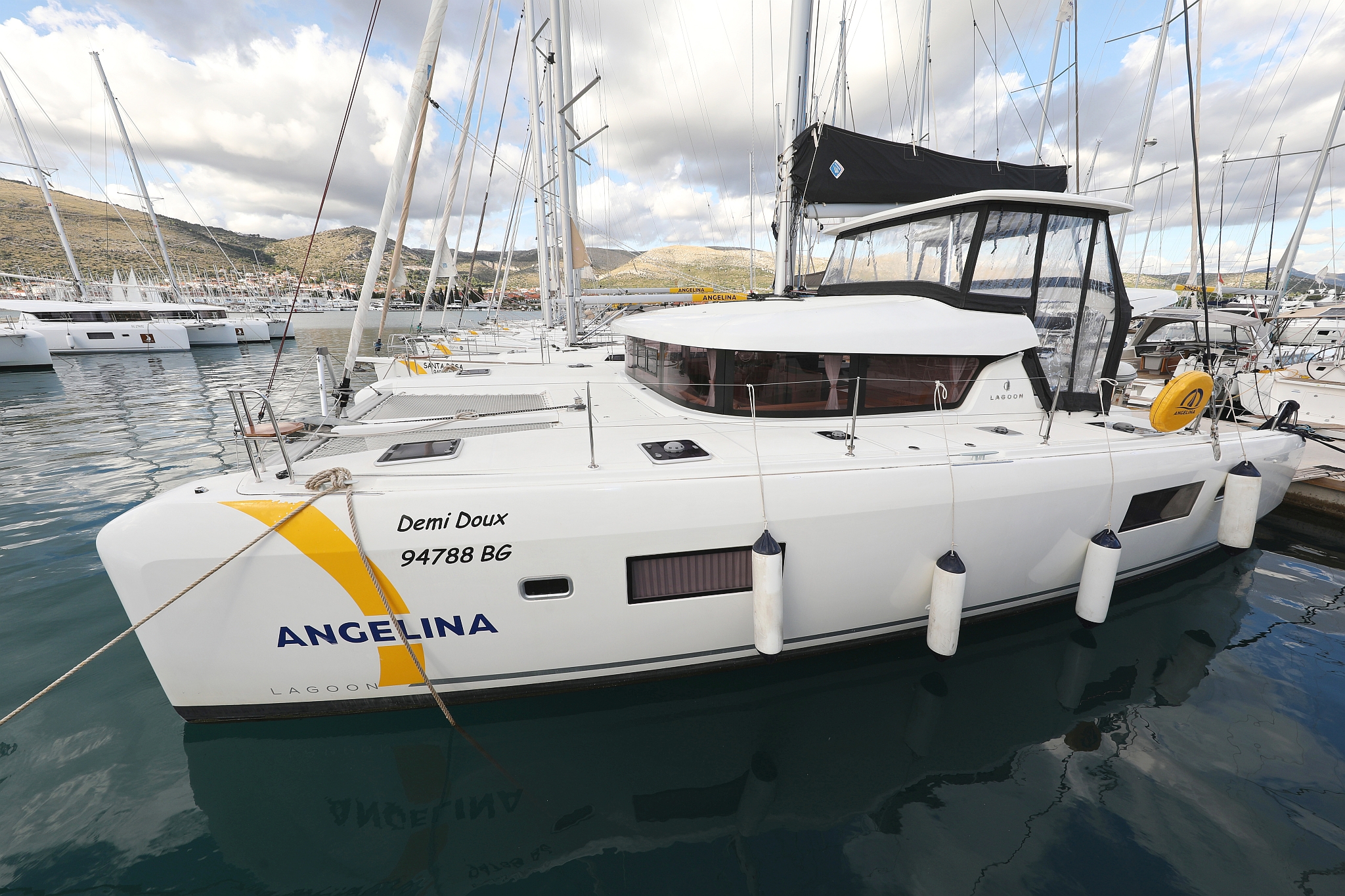 Photo #50 - Lagoon 42 - 4 + 2 cab. (Demi Doux) in Trogir - 44442