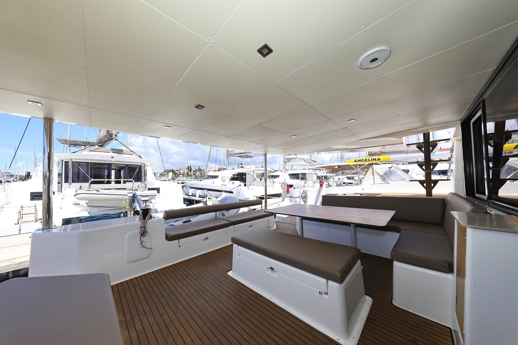 Photo #5 - Dufour 48 Catamaran - 5 + 1 cab. (Make Me Yours) in Trogir - 44444
