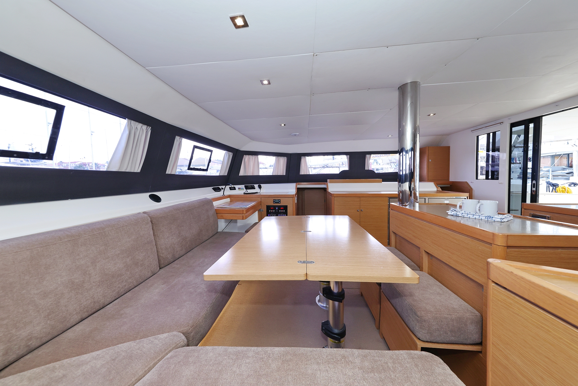 Photo #16 - Dufour 48 Catamaran - 5 + 1 cab. (Make Me Yours) in Trogir - 44444