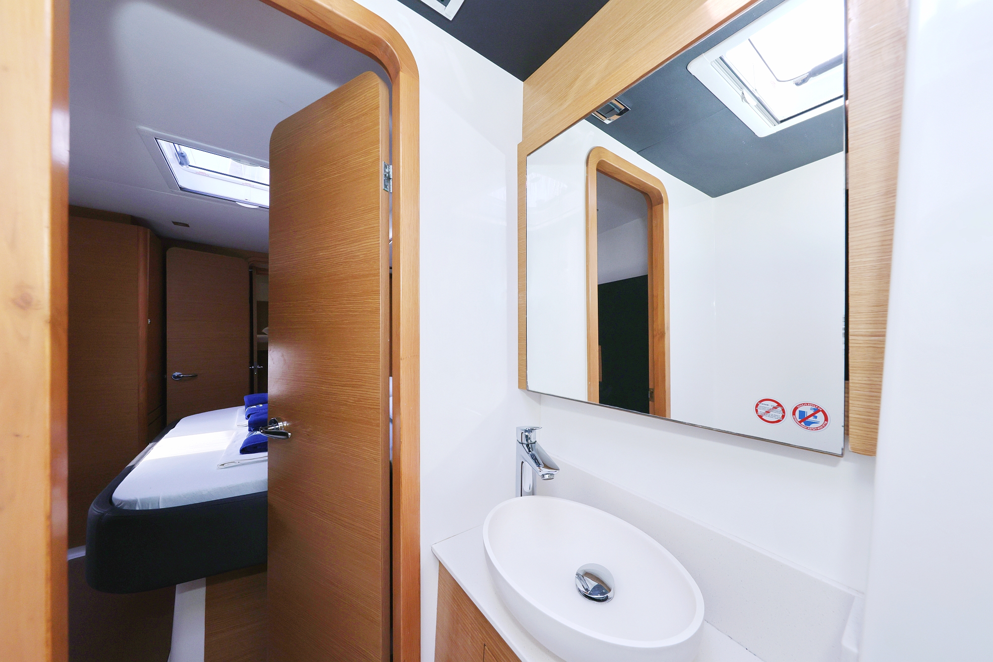 Photo #32 - Dufour 48 Catamaran - 5 + 1 cab. (Make Me Yours) in Trogir - 44444