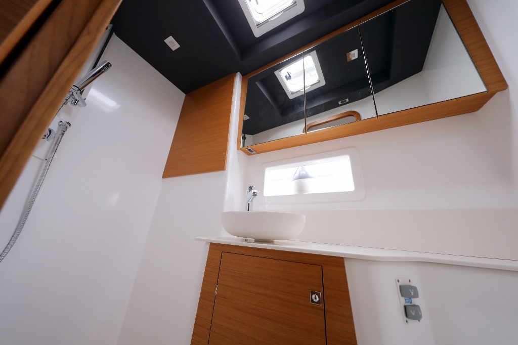 Photo #33 - Dufour 48 Catamaran - 5 + 1 cab. (Make Me Yours) in Trogir - 44444
