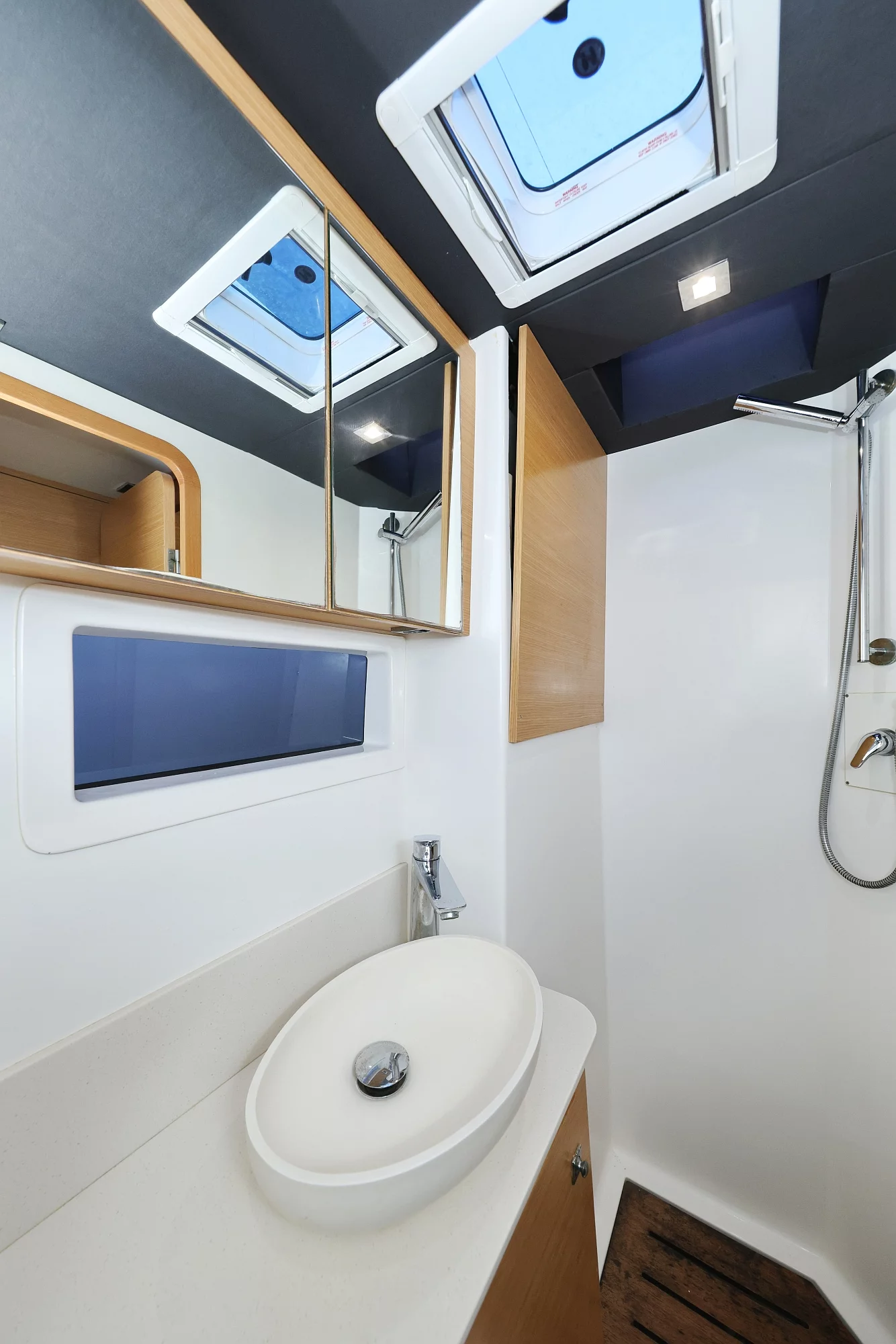Dufour 48 Catamaran - 5 + 1 cab. (Make Me Yours)  - 36