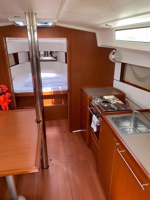 Photo #7 - Oceanis 38.1 (Bordeaux) in Trogir - 44461