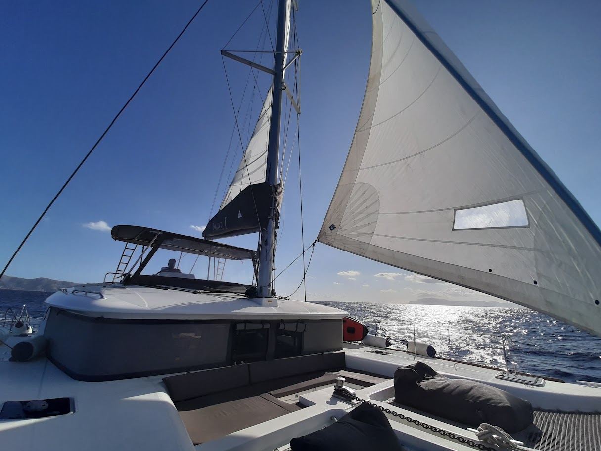 Photo #6 - Lagoon 450 - 4 + 1 cab. (Amare I) in Athen - 44464