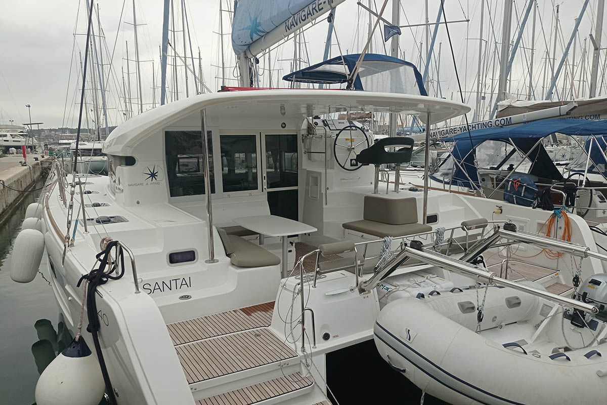 Photo #4 - Lagoon 40 - 4 + 2 cab (Santai) in Trogir - 44493