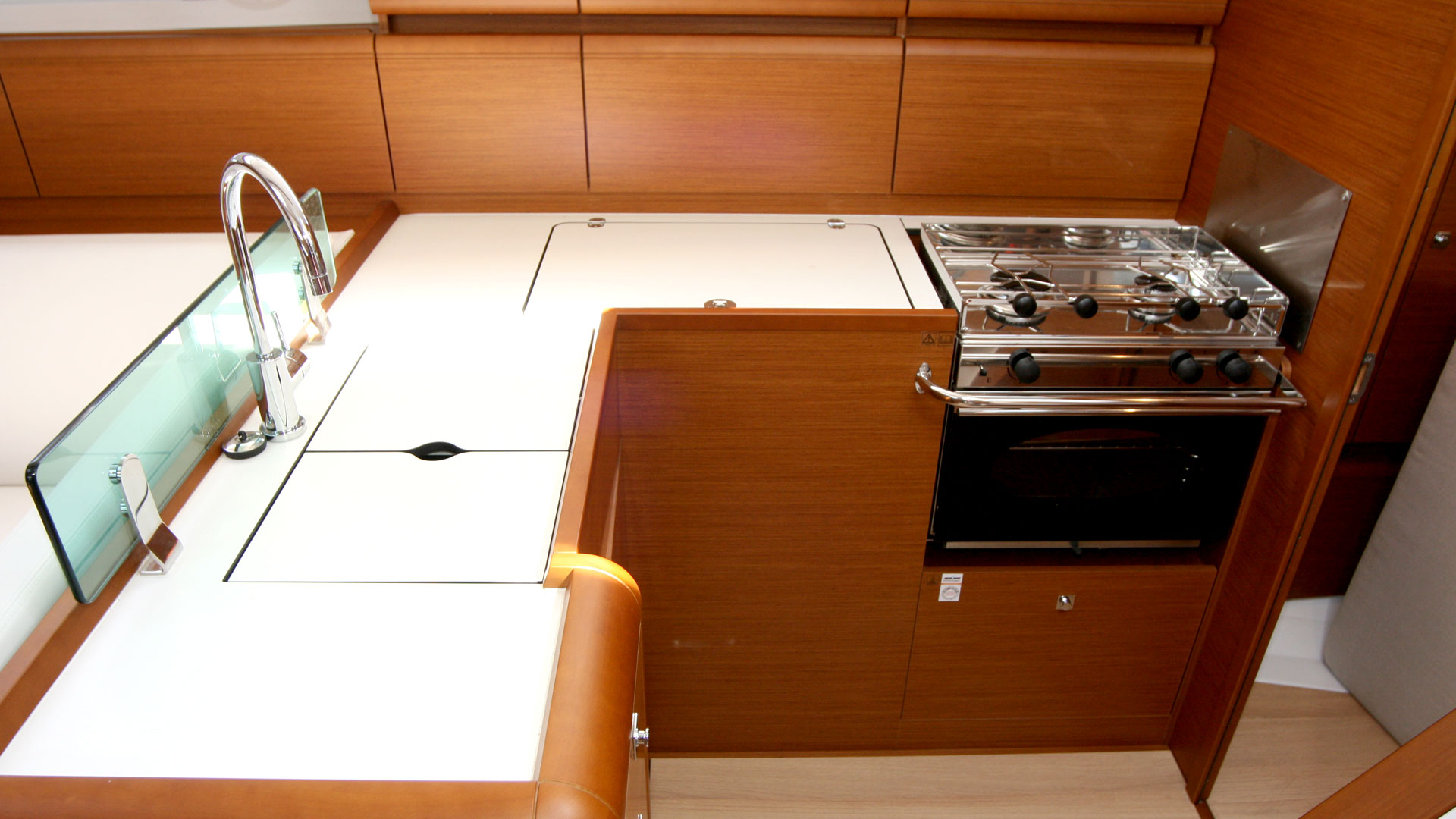 Photo #11 - Sun Odyssey 419 - 3 cab. (Mira) en Pula - 44523