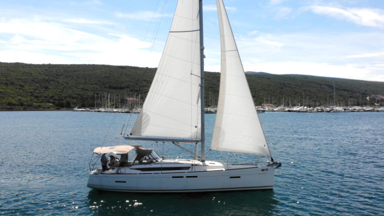 Photo #5 - Sun Odyssey 419 - 3 cab. (Happy Welcome) in Krk - 44529