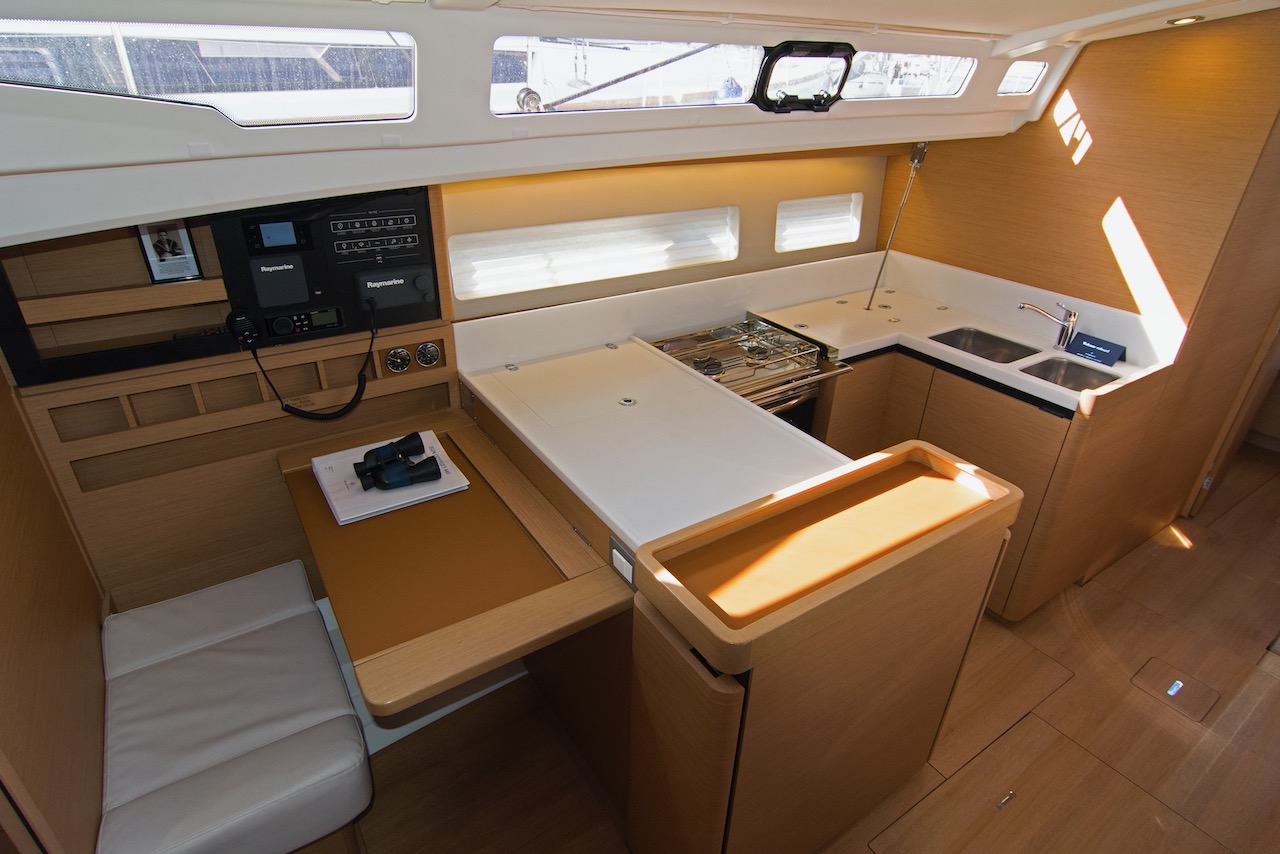 Photo #7 - Sun Odyssey 440 - 3 cab. (Carlyle) en Split - 44532