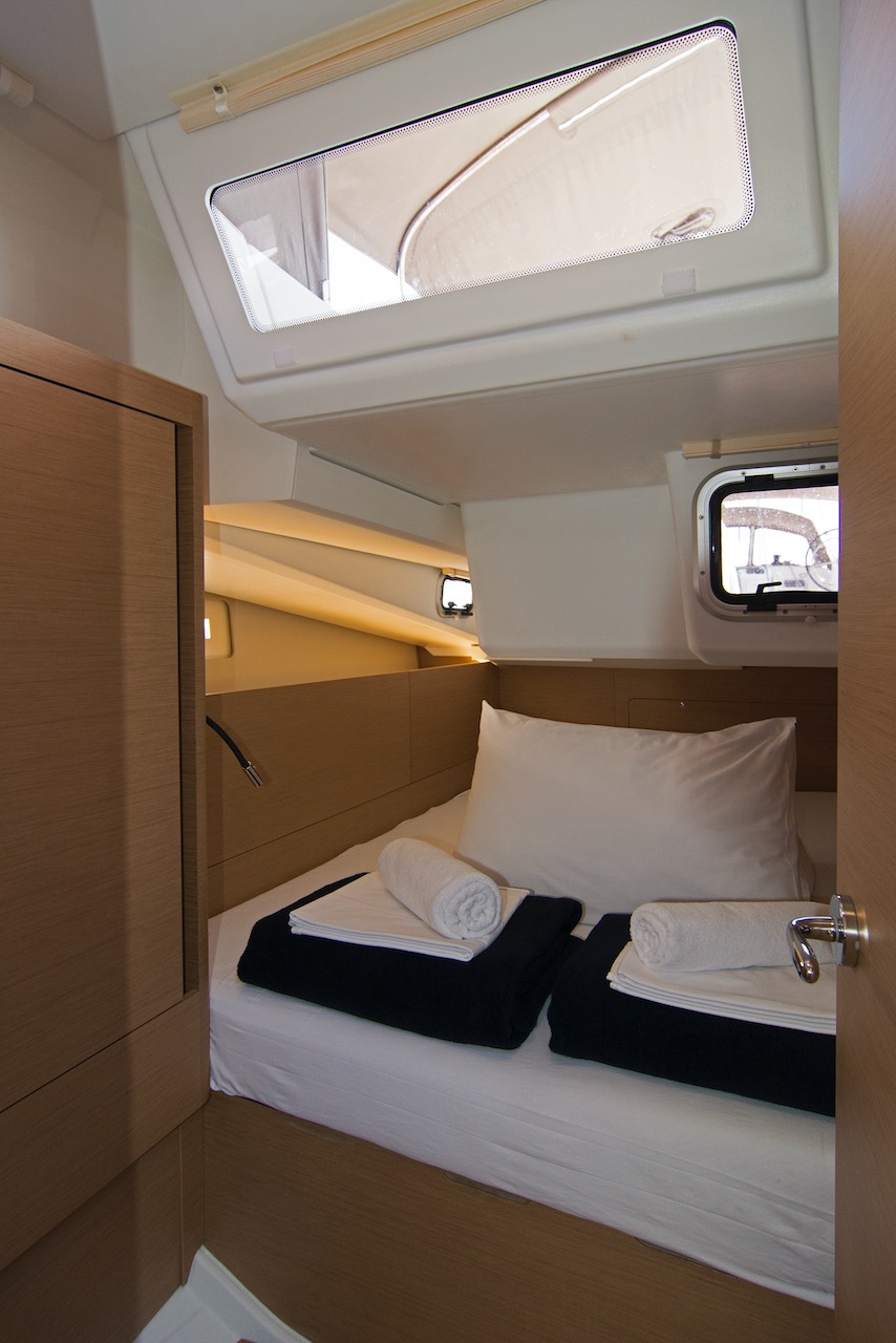 Photo #9 - Sun Odyssey 440 - 3 cab. (Carlyle) en Split - 44532