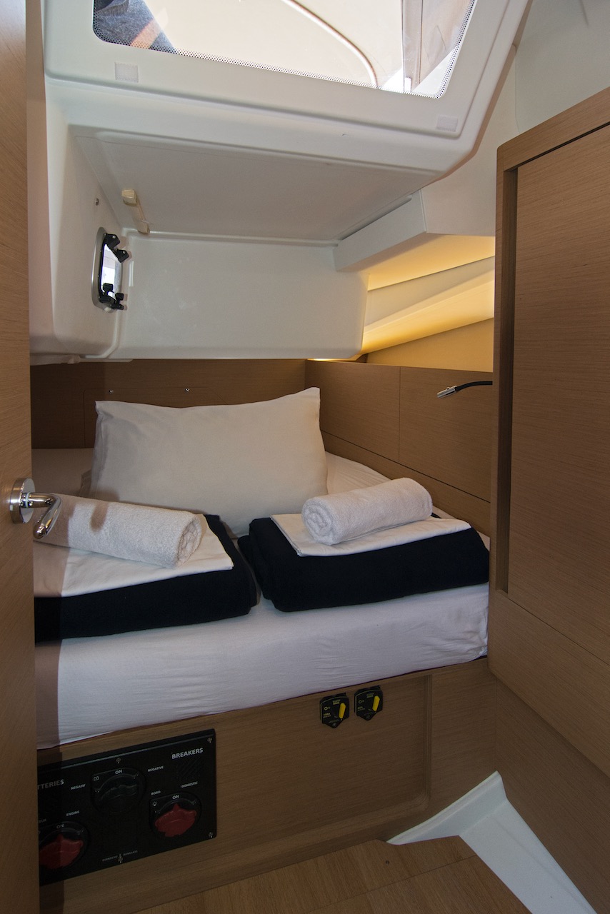 Photo #10 - Sun Odyssey 440 - 3 cab. (Carlyle) en Split - 44532