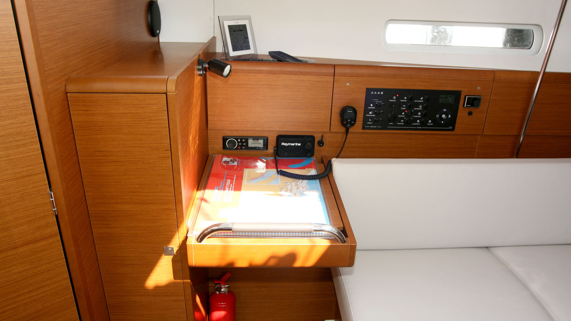 Photo #10 - Sun Odyssey 389 - 2 cab. (Tara) in Krk - 44534
