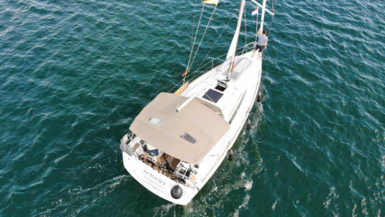 Photo #4 - Sun Odyssey 349 - 2 cab. (Antonija) in Krk - 44537