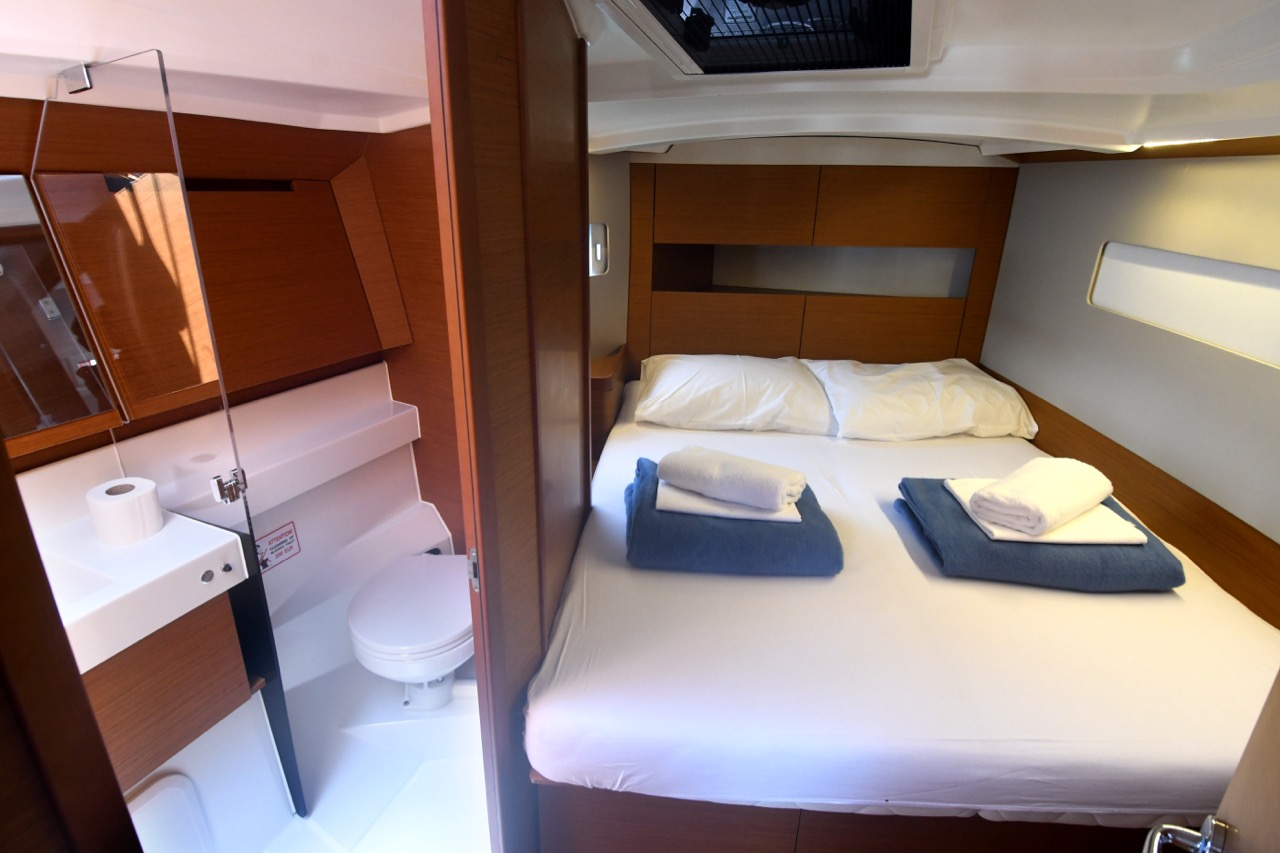 Photo #8 - Sun Odyssey 410 - 3 cab. (Signum Bravo) in Dubrovnik - 44547