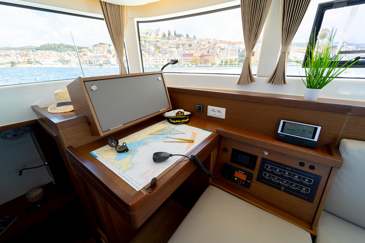 Photo #2 - Lagoon 40 - 3 + 2 cab (Millennium Falcon) in Sibenik - 44551