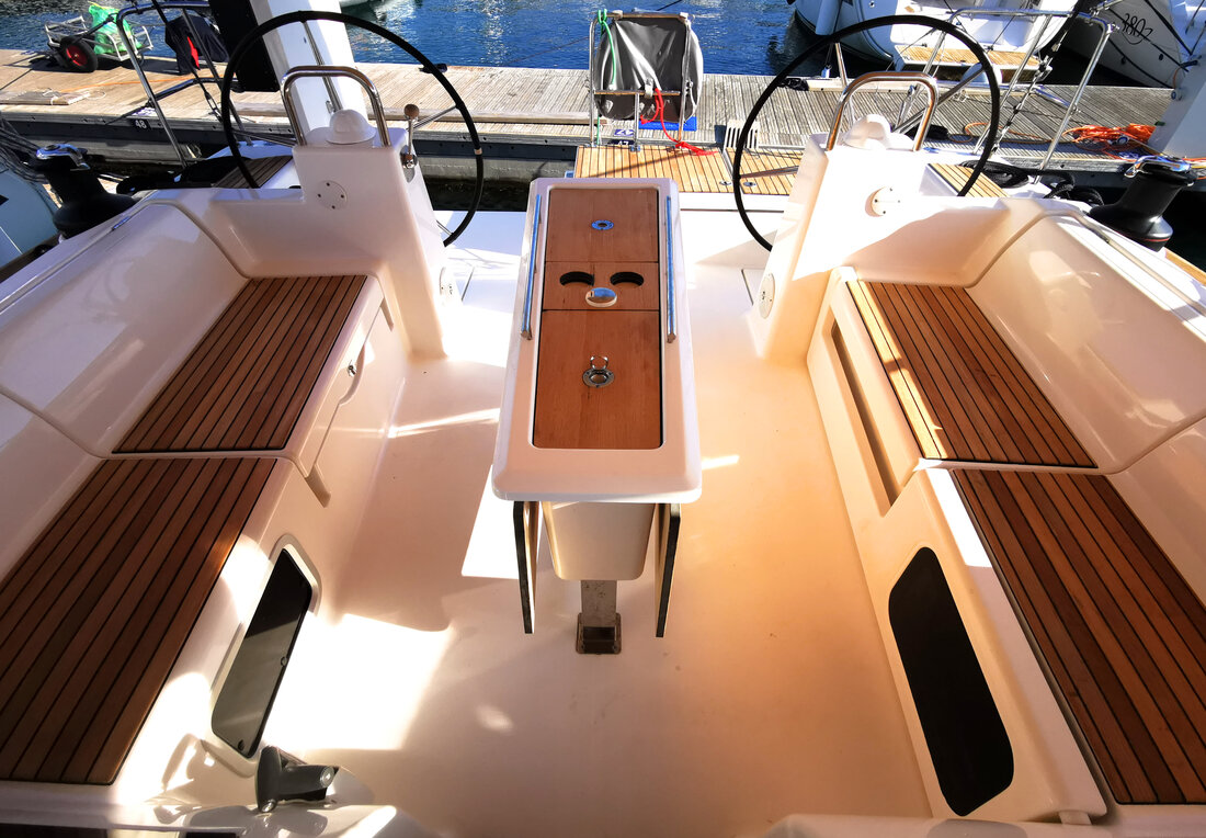 Photo #6 - Dufour 460 GL - 5 cab. (Sea Splash) in Novi Vinodolski - 44554