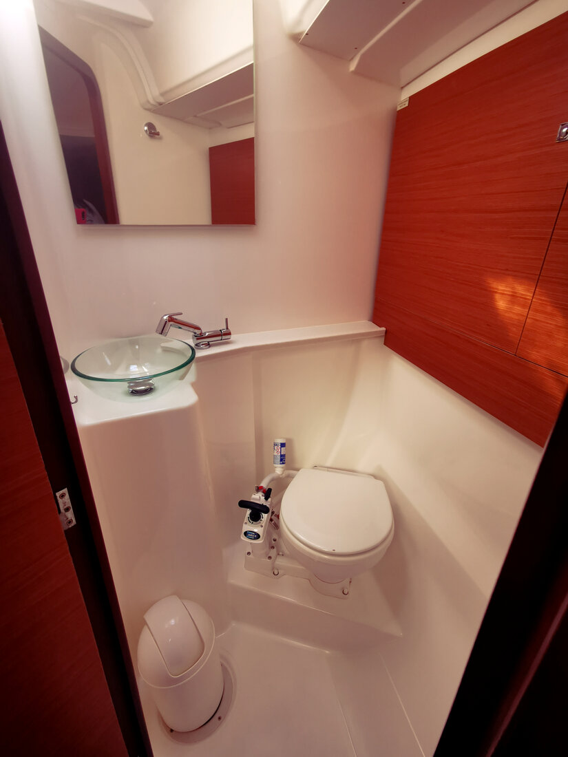 Photo #18 - Dufour 460 GL - 5 cab. (Sea Splash) in Novi Vinodolski - 44554