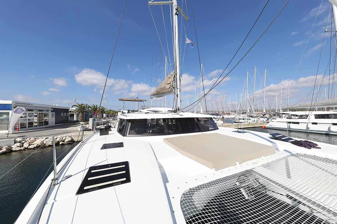 Fountaine Pajot Saona 47 Quintet - 5 + 1 cab. (Fee)  - 4