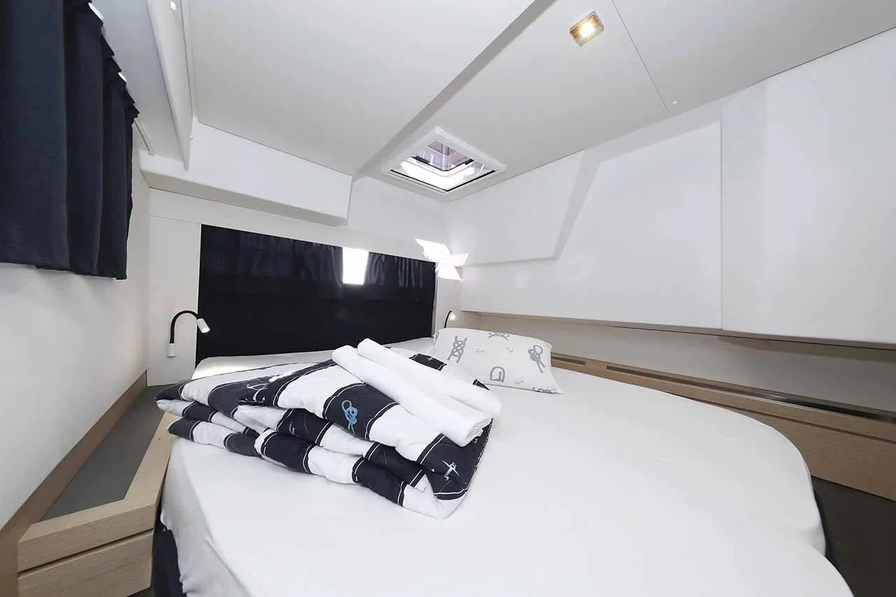 Fountaine Pajot Saona 47 Quintet - 5 + 1 cab. (Fee)  - 21
