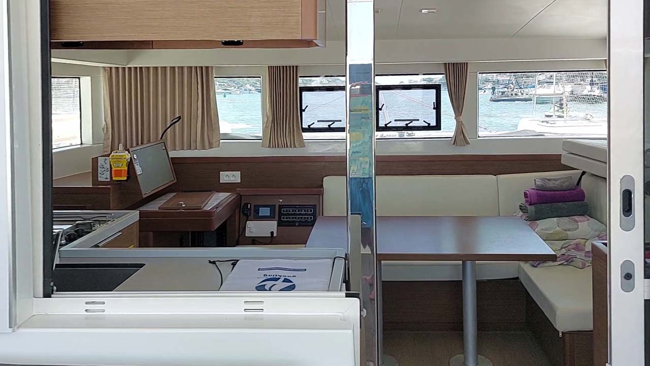 Photo #6 - Lagoon 40 - 4 + 2 cab (StarElli) in Palma - 44585