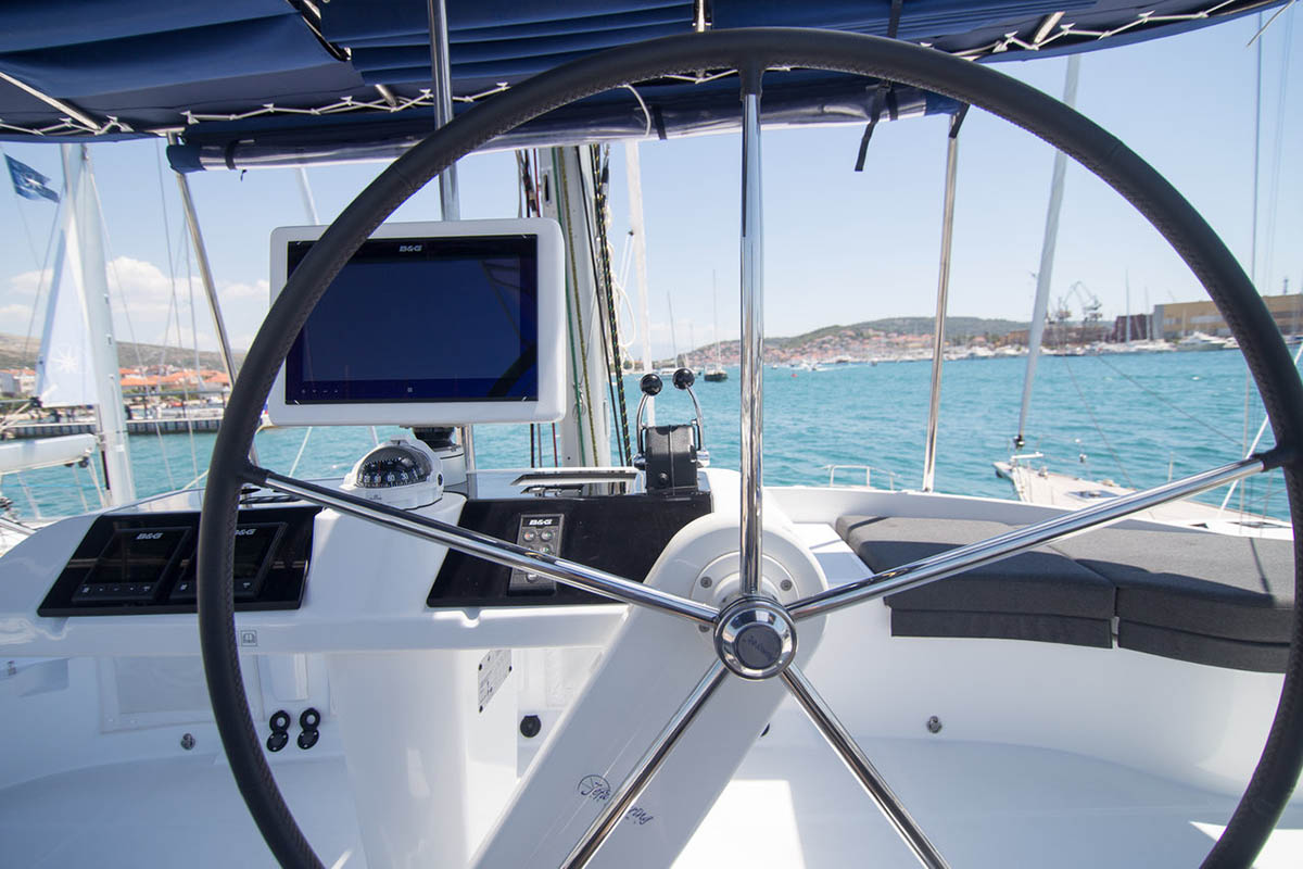 Photo #9 - Lagoon 52 F - 6 + 2 cab. (Jolie 1318/2024) in Palma - 44595