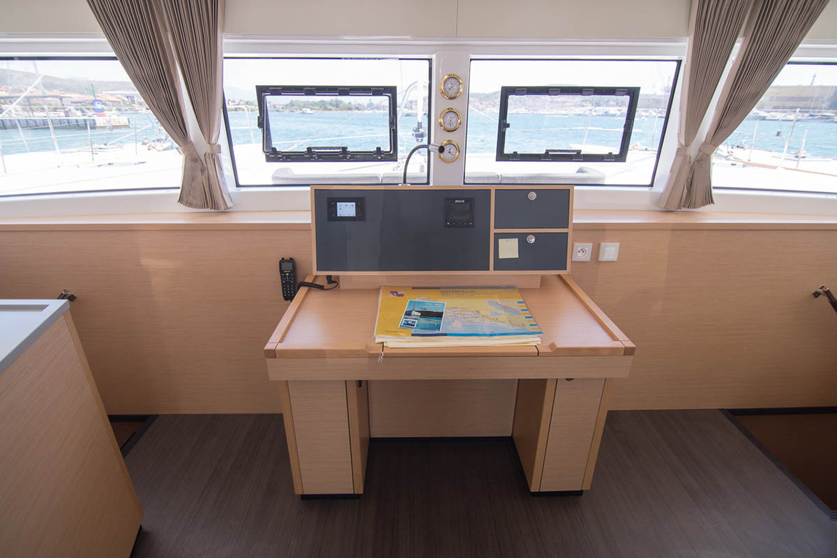 Photo #12 - Lagoon 52 F - 6 + 2 cab. (El Presidente 721/2025) en Palma - 44596