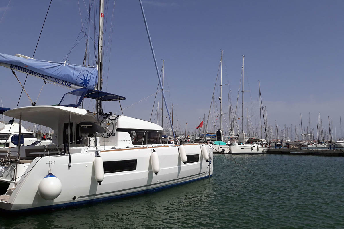 Photo #11 - Lagoon 40 - 4 + 2 cab (Nathalie 463/2025) in Palma - 44599