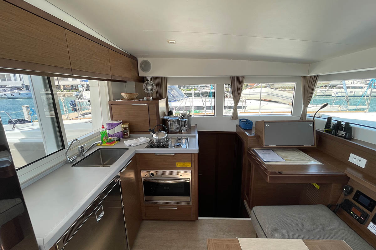 Photo #17 - Lagoon 40 - 4 + 2 cab (Nathalie 463/2025) in Palma - 44599