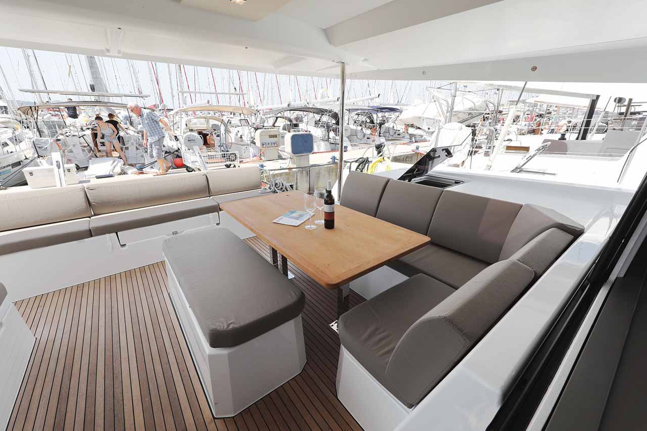 Photo #12 - Fountaine Pajot Astrea 42 (Bella V) en Biograd - 44606