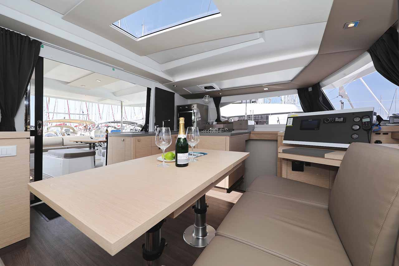 Photo #18 - Fountaine Pajot Astrea 42 (Bella V) en Biograd - 44606