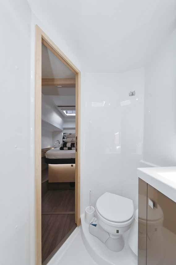 Photo #28 - Fountaine Pajot Astrea 42 (Bella V) en Biograd - 44606