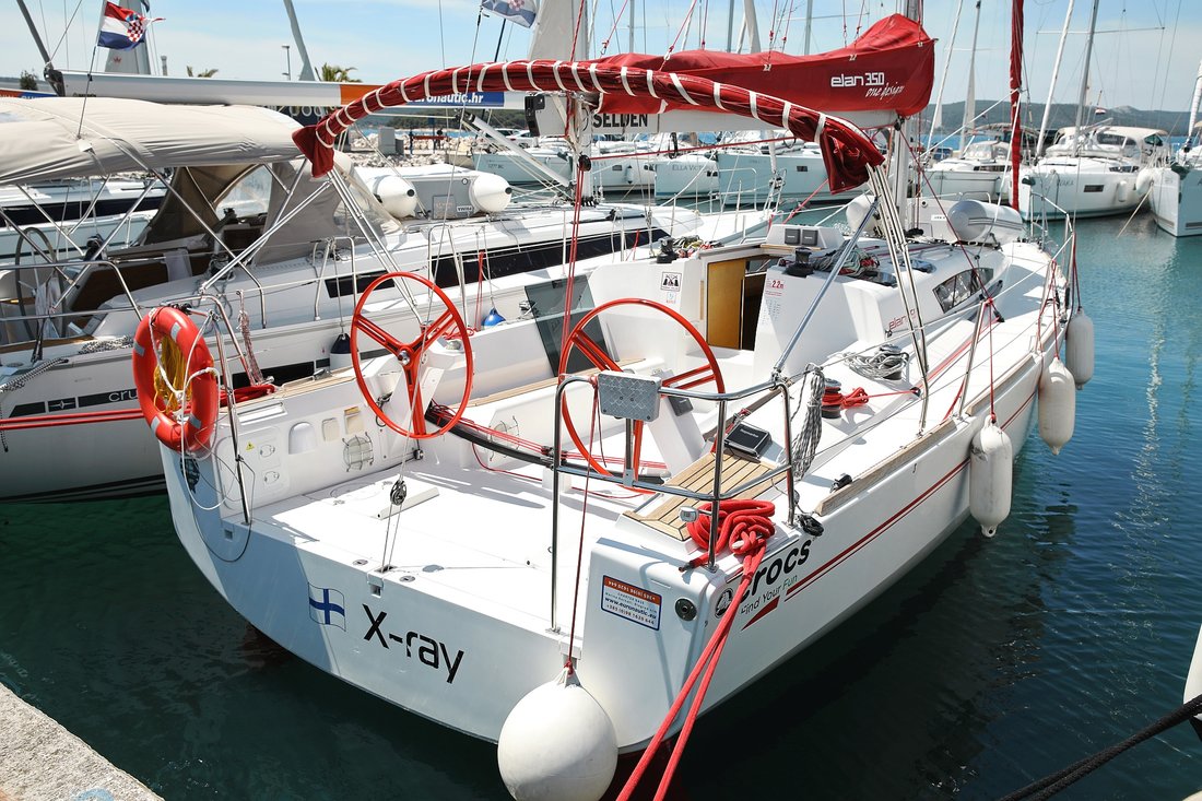 Photo #6 - Elan 350 Performance - 3 cab. (X-Ray) in Biograd - 44614