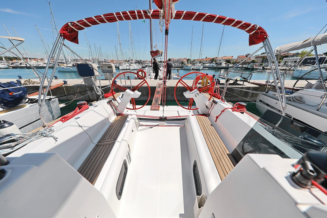 Photo #8 - Elan 350 Performance - 3 cab. (X-Ray) in Biograd - 44614