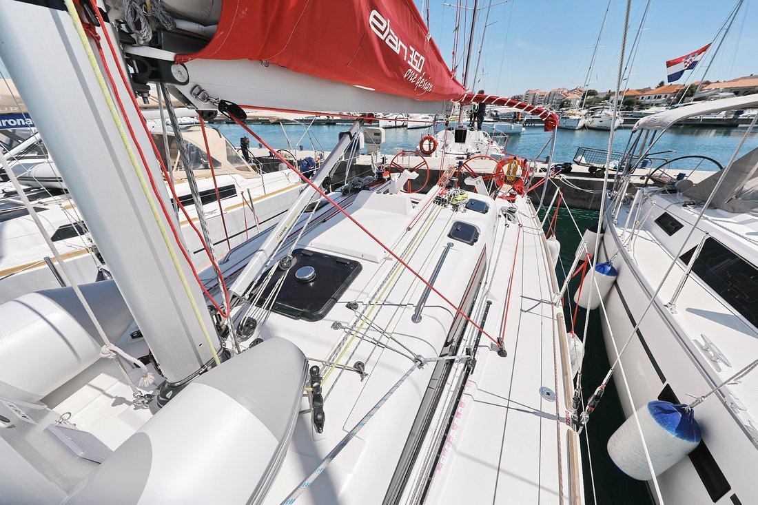 Photo #9 - Elan 350 Performance - 3 cab. (X-Ray) in Biograd - 44614