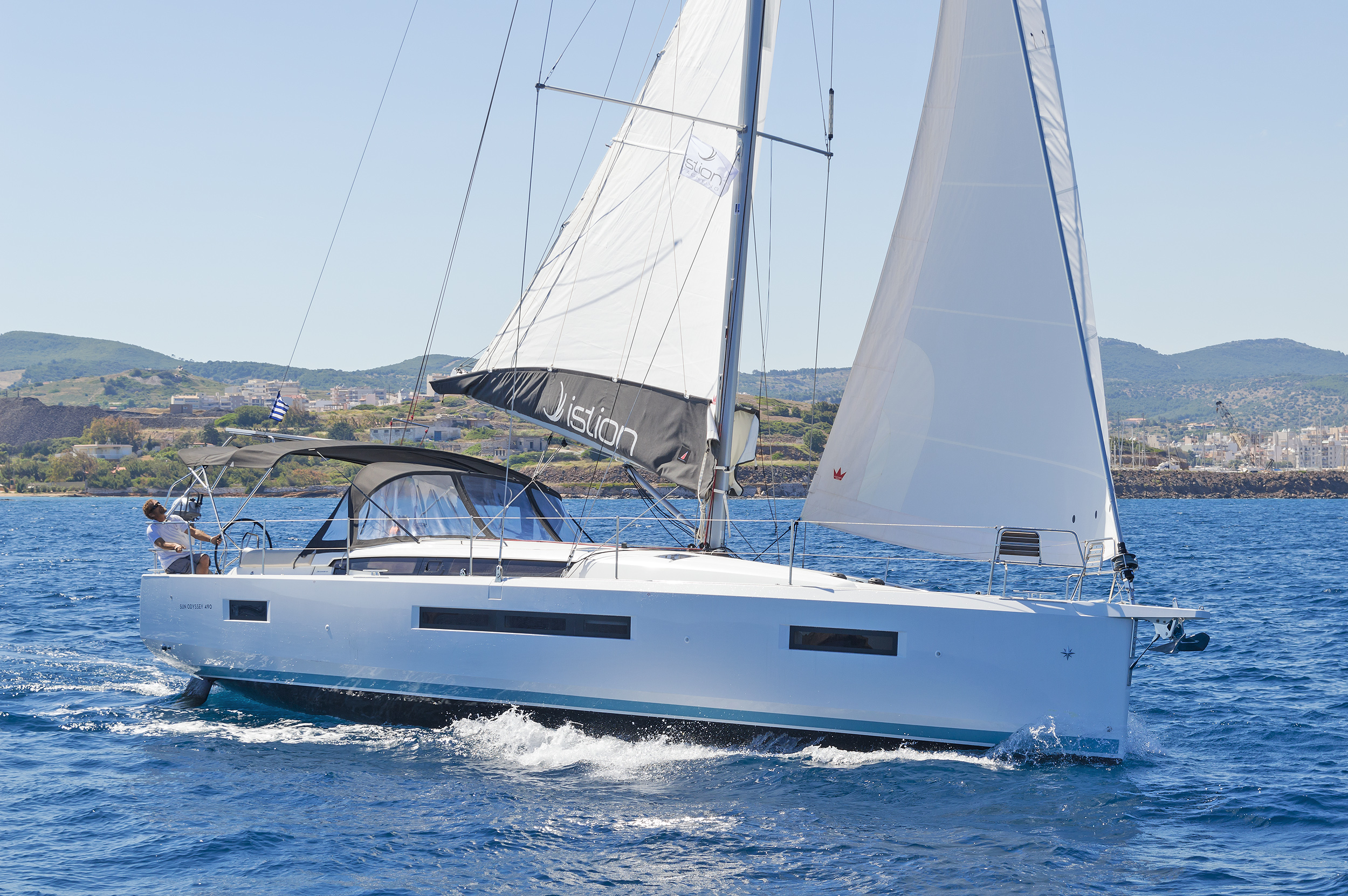 Photo #8 - Sun Odyssey 490 - 5 + 1 cab. (Captain George) in Lavrion - 44618