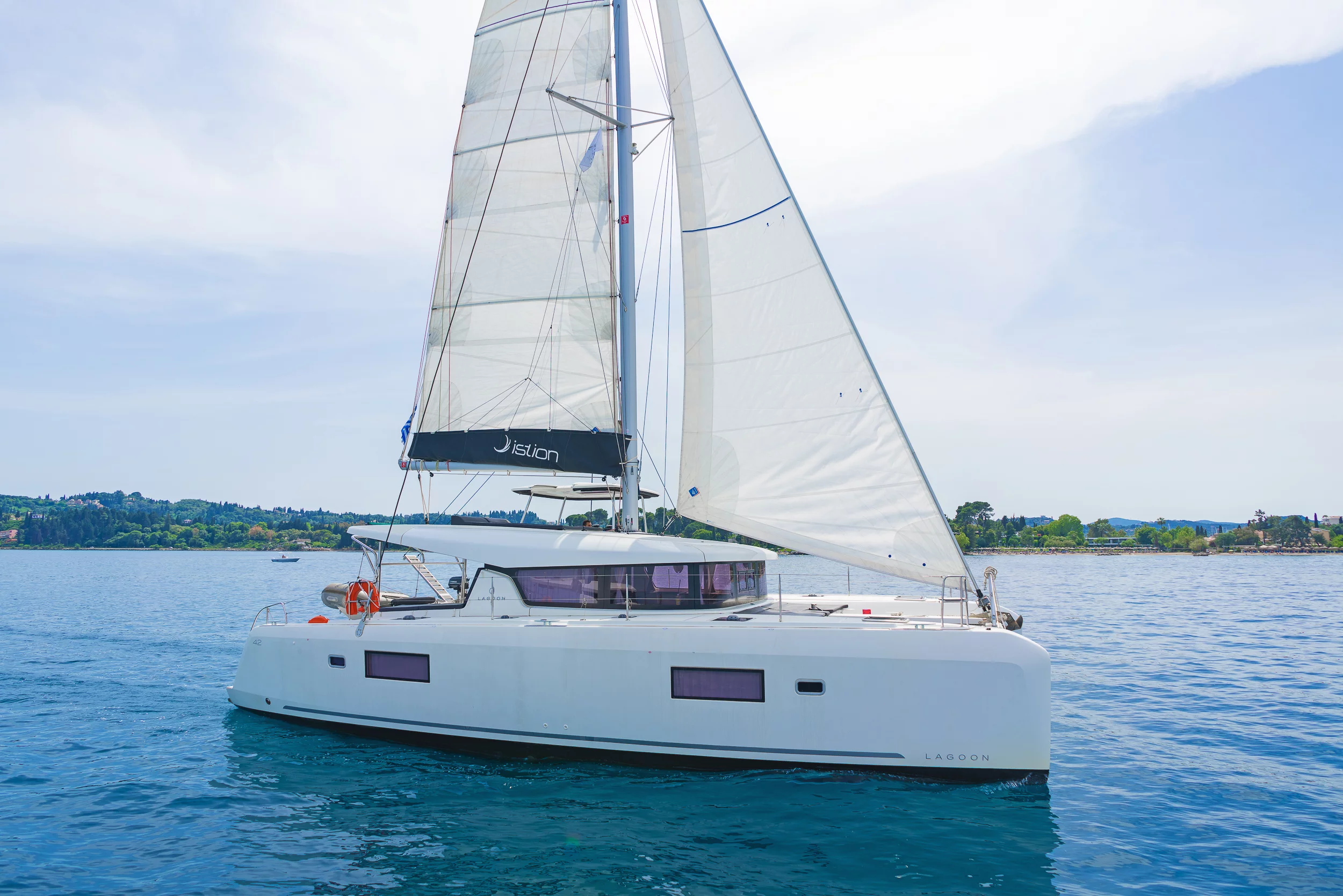 Lagoon 42 - 4 + 2 cab. (Four Seasons)  - 4