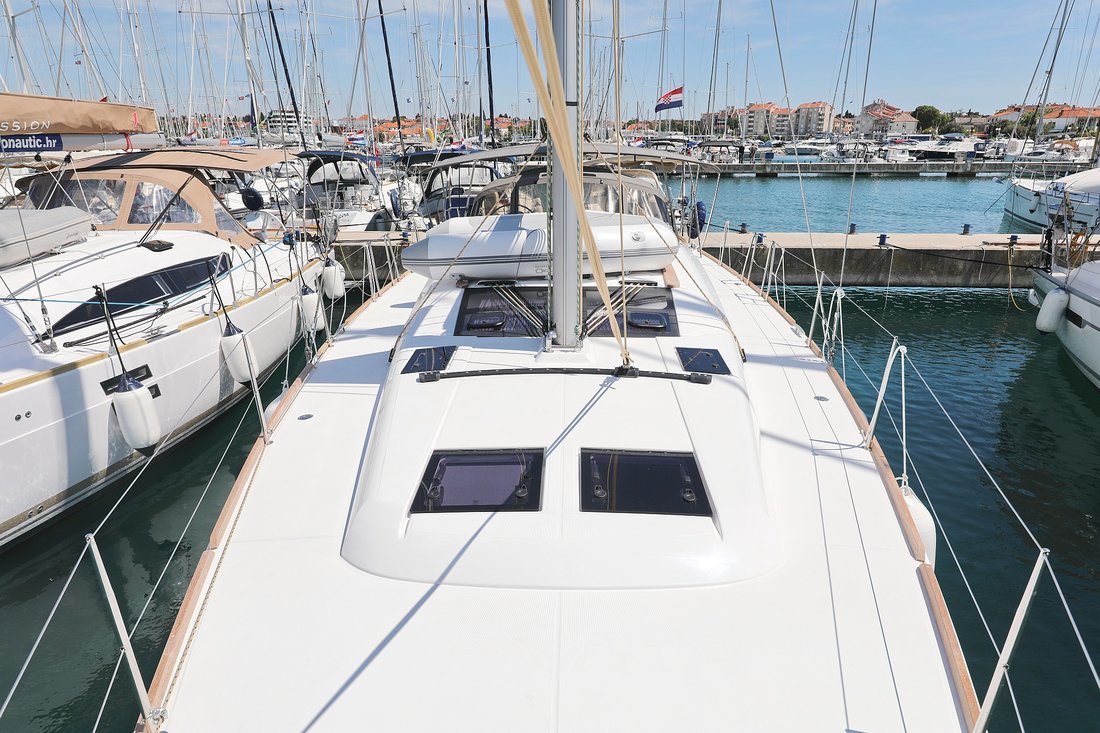 Photo #10 - Dufour 460 GL - 5 cab. (SunnyLife) in Biograd - 44635