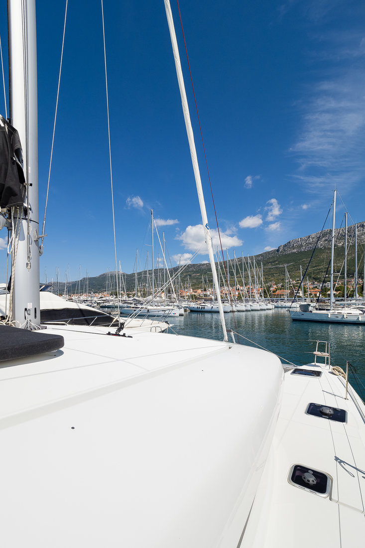 Photo #7 - Lagoon 42 OW - 3 + 1 cab. (La Perla) en Kastela - 44652