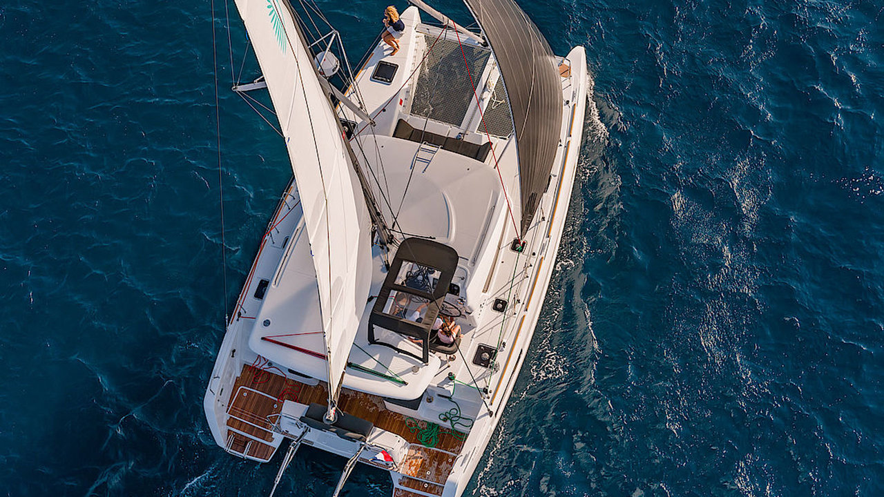 Photo #11 - Lagoon 40 - 4 + 1 cab. (Sunrise) in Palma - 44669