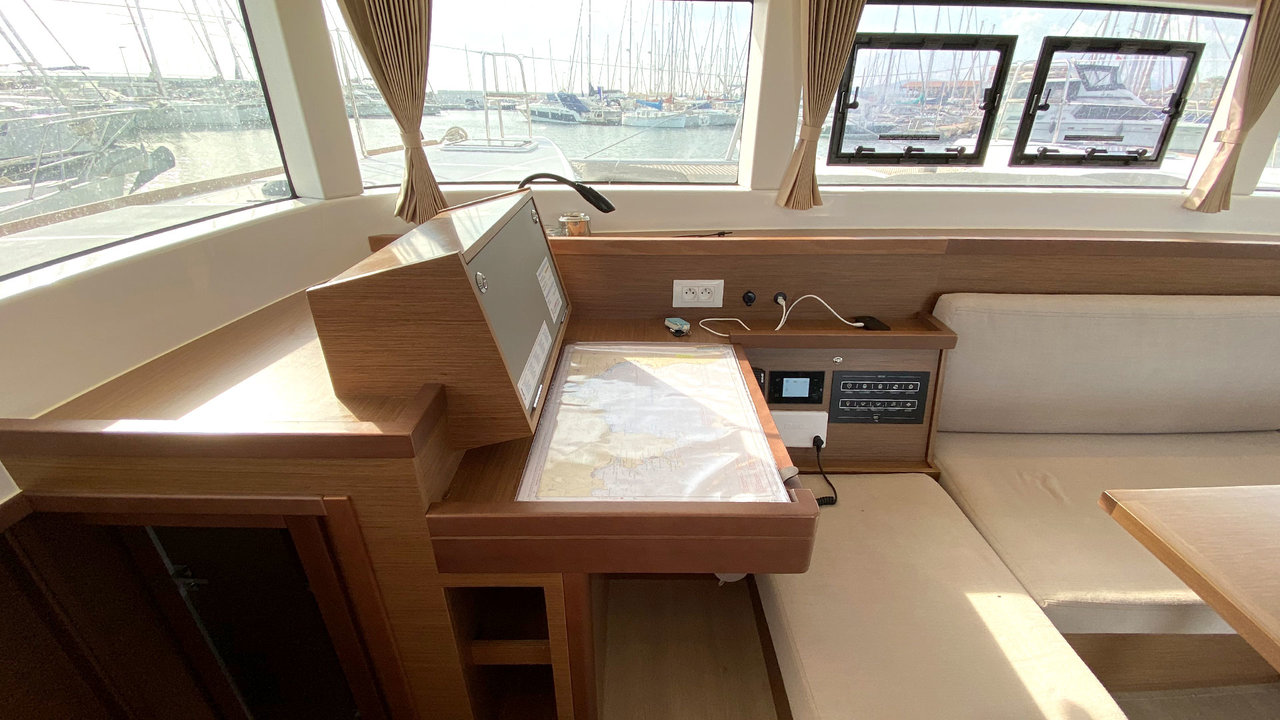 Photo #19 - Lagoon 40 - 4 + 1 cab. (Sunrise) in Palma - 44669