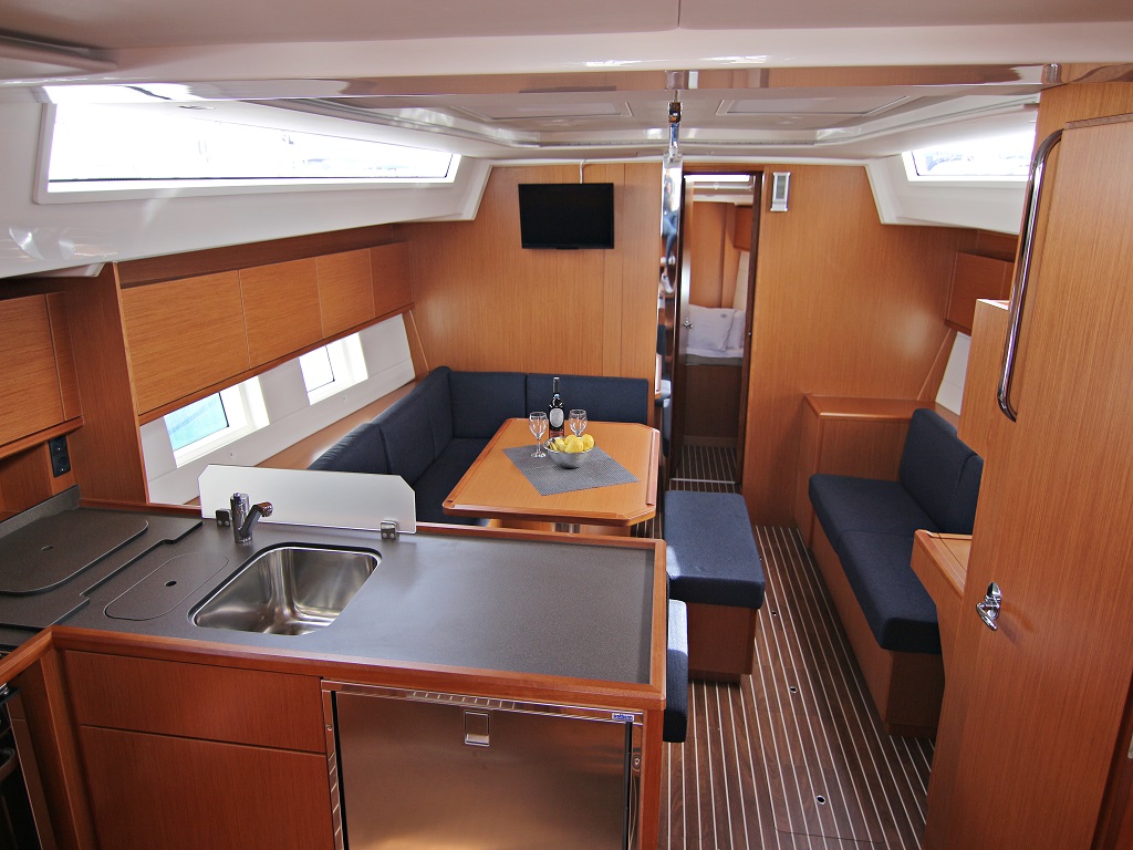Photo #9 - Bavaria C45 - 5 cab. (Twiggy) in Sukosan - 44672