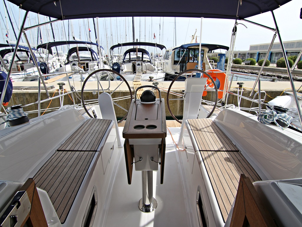 Photo #5 - Bavaria Cruiser 34 (Lucy) in Sukosan - 44675