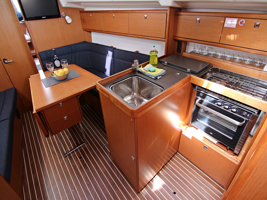 Photo #8 - Bavaria Cruiser 34 (Lucy) in Sukosan - 44675