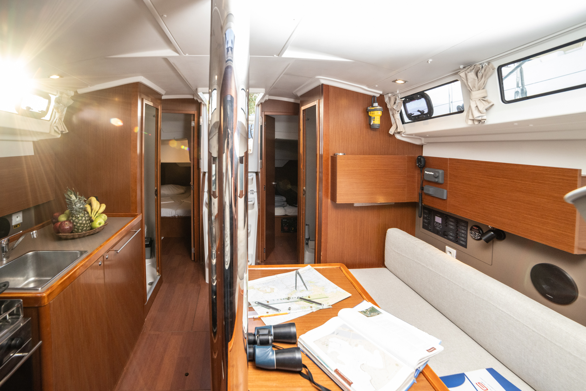 Photo #15 - Oceanis 38.1 (Rania) en Athènes - 44689