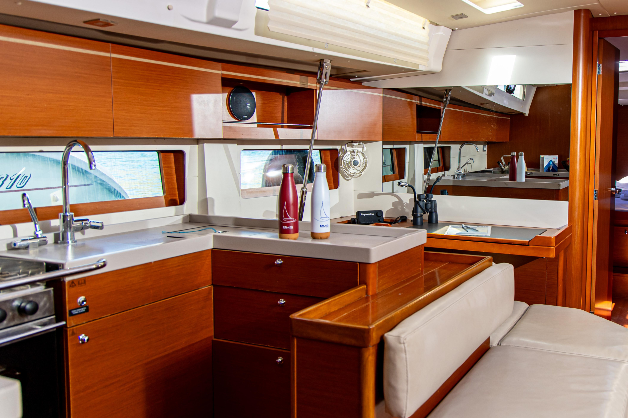 Photo #13 - Oceanis 51.1 - 5 + 1 cab. (Brando) en Lefkada - 44690