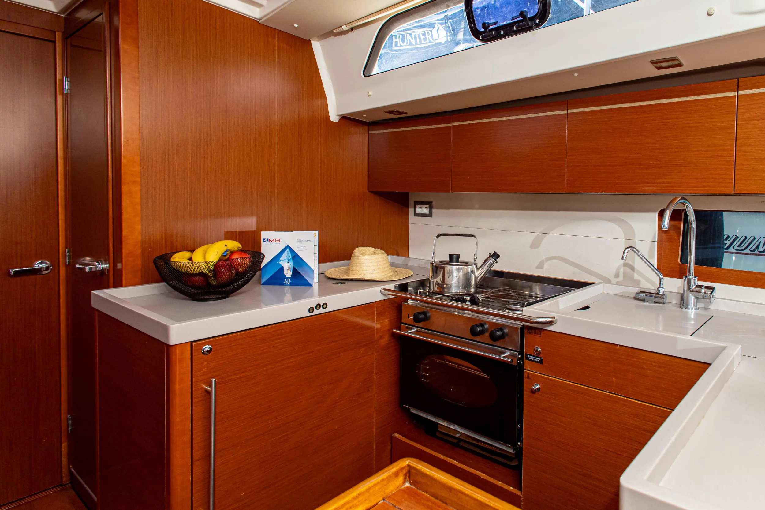 Oceanis 51.1 - 5 + 1 cab. (Brando)  - 16